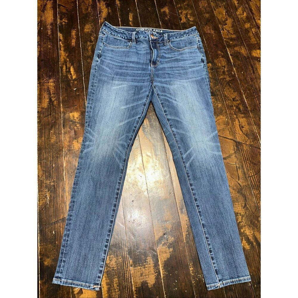 American Eagle distressed 360 super stretch 10 jeggings